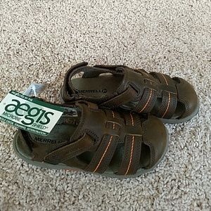 NEW boys sz12 Merrell sandals